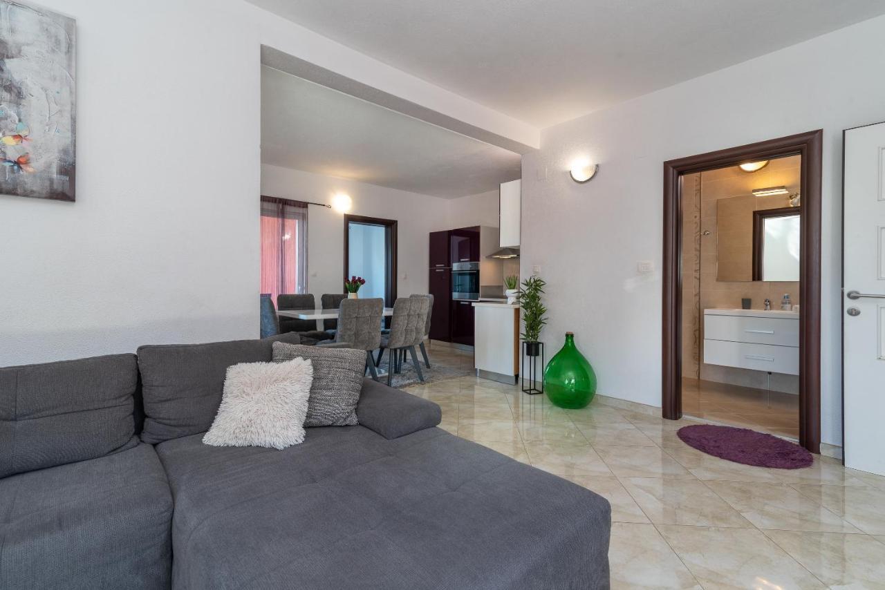 Holiday Villa Nostra Trogir Exteriör bild